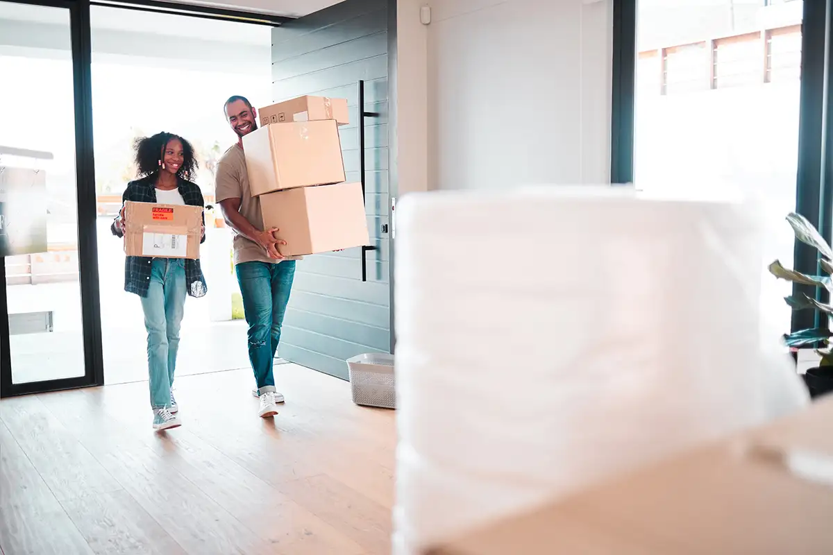 Seamless removals in Henley on Thames by Edward Miles. Expert home and office moves with professional packing, storage, and local knowledge.